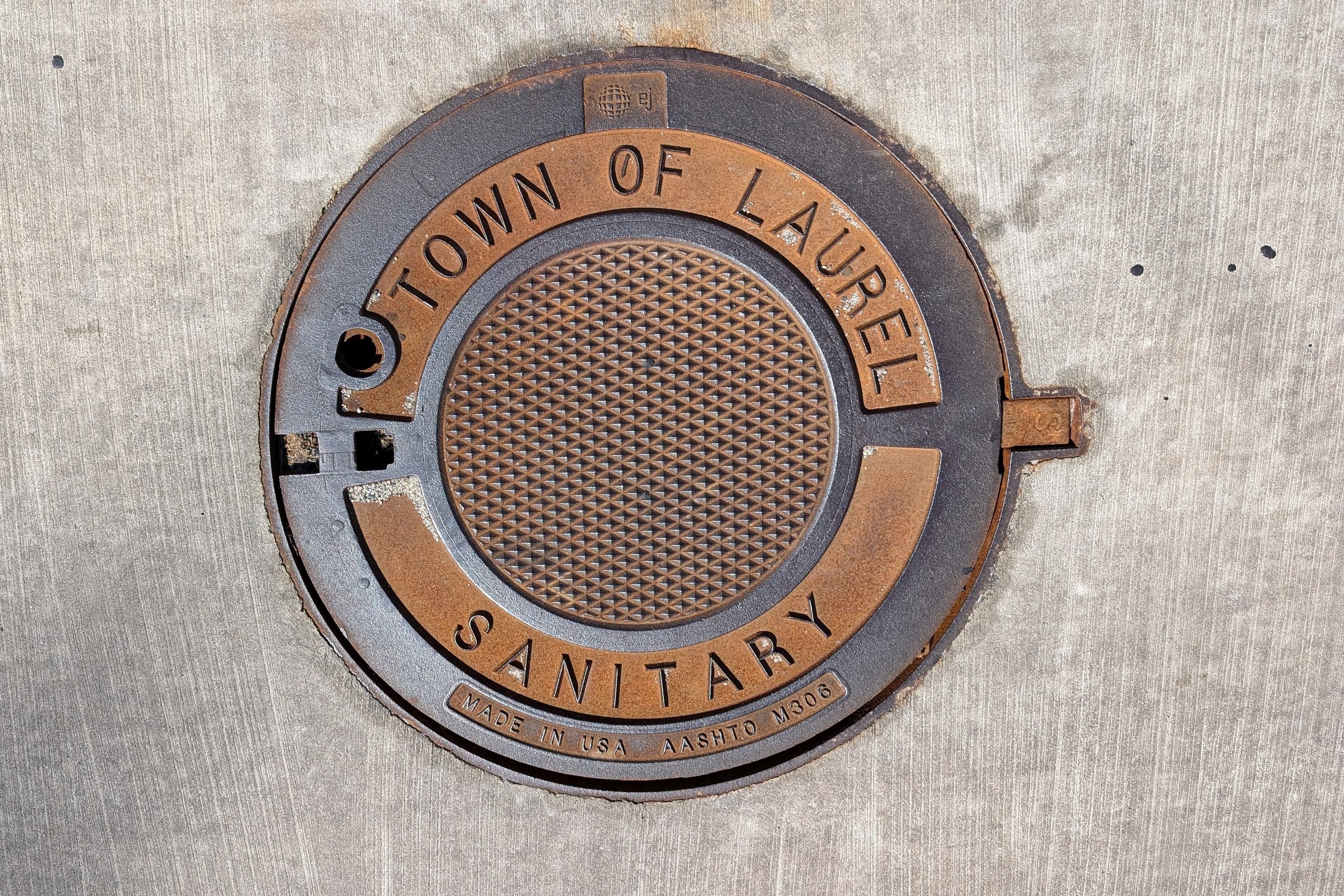 Laurel-sewer-cover